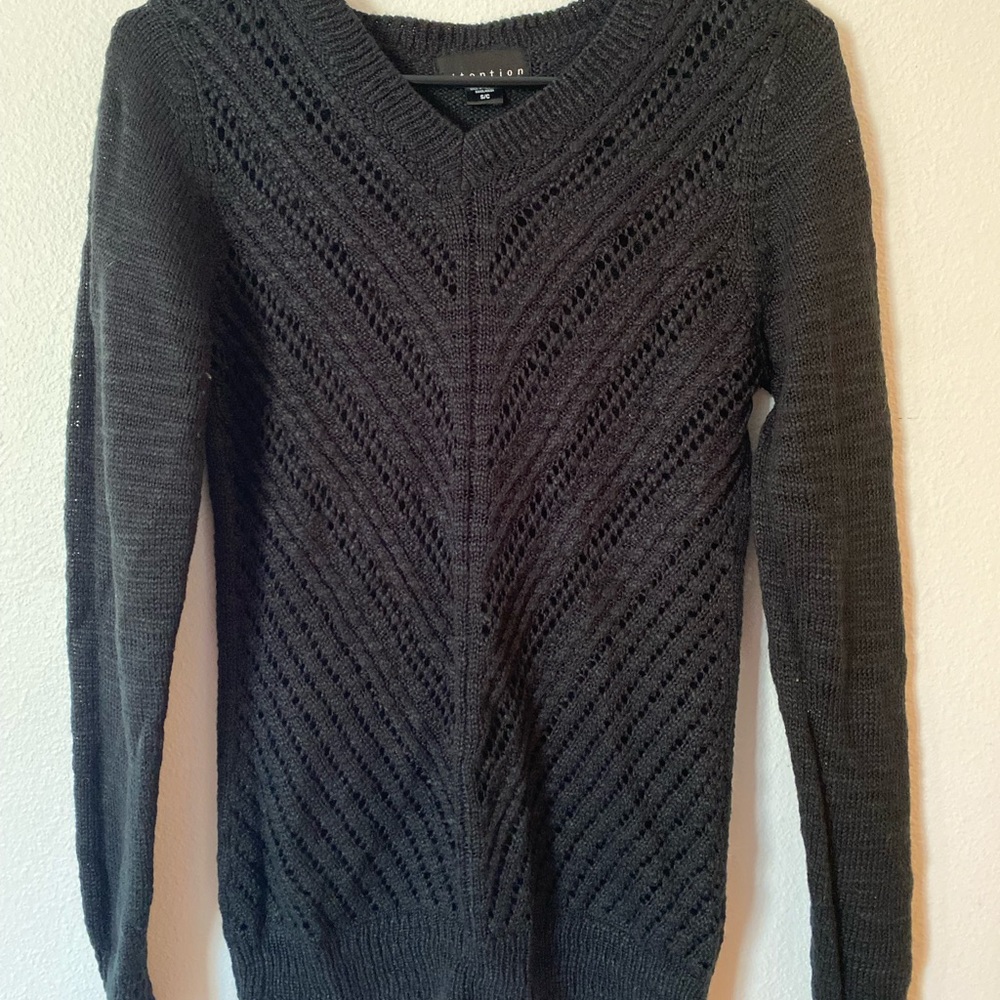 Black lighter sweater